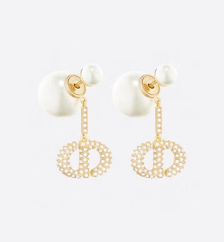 chr1st1an D10r earrings